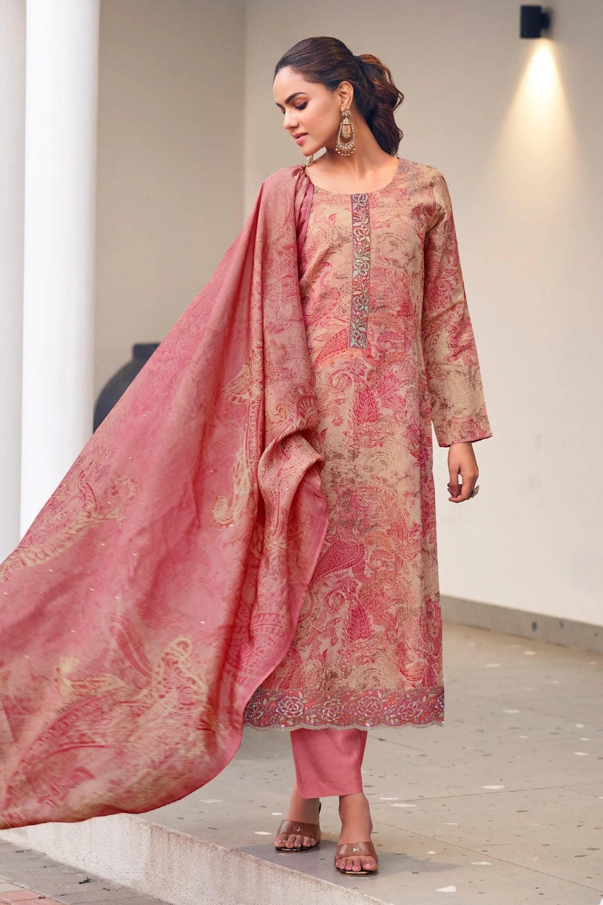 Simar Mitva Blush Pink Pure Kanjivaram Silk Suit Set With Dupatta